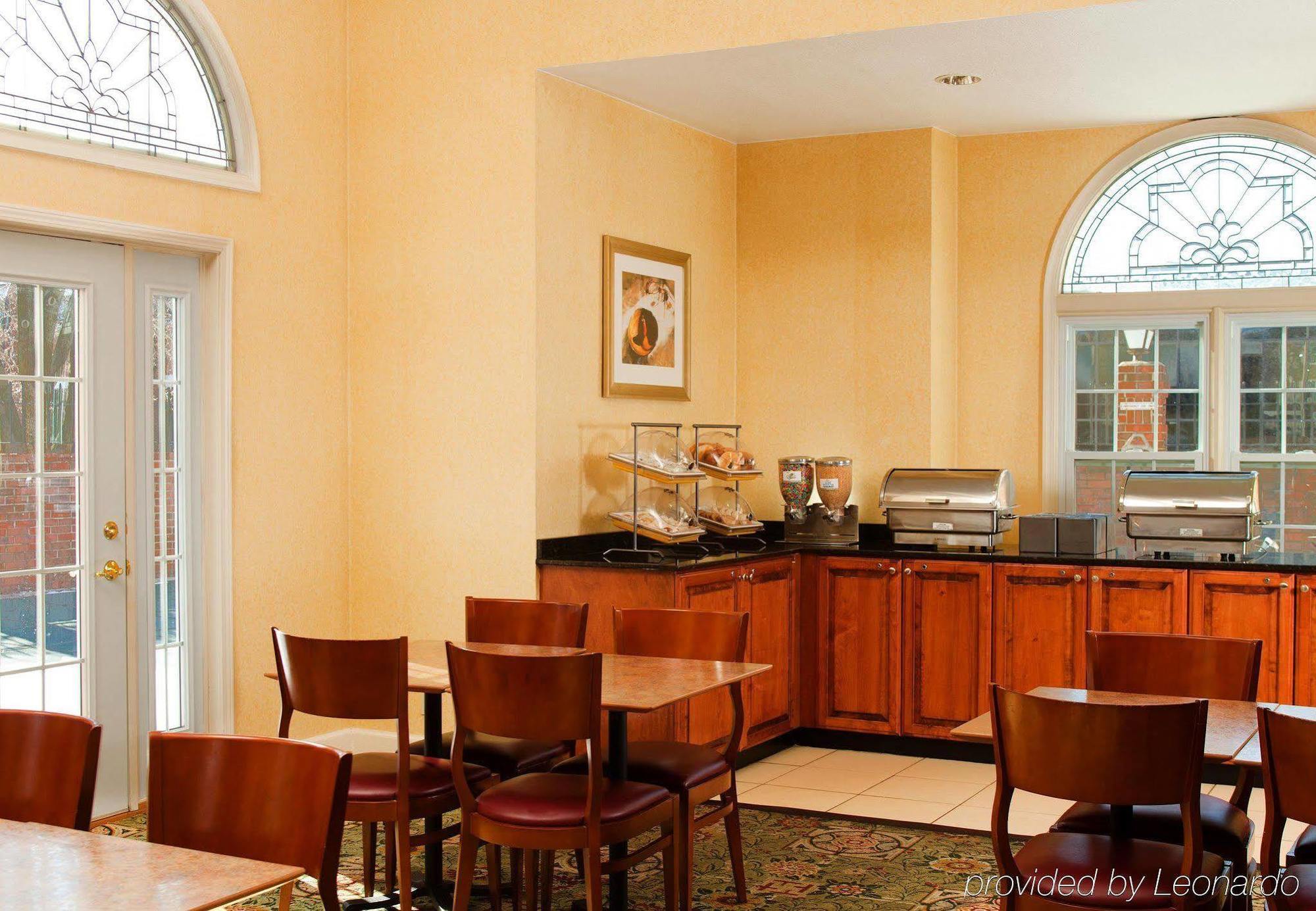 Residence Inn Kansas City Downtown/Union Hill Экстерьер фото