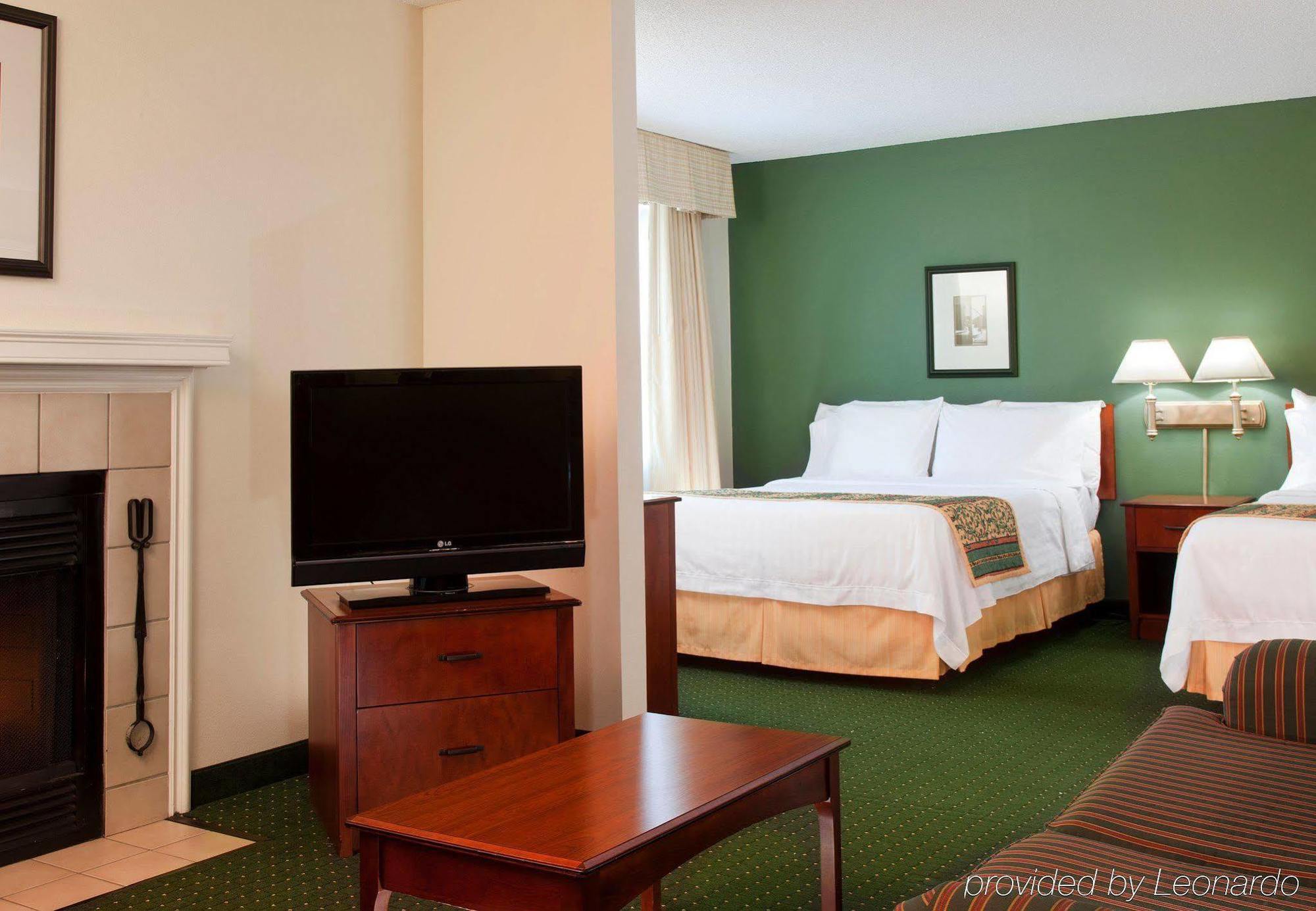 Residence Inn Kansas City Downtown/Union Hill Экстерьер фото